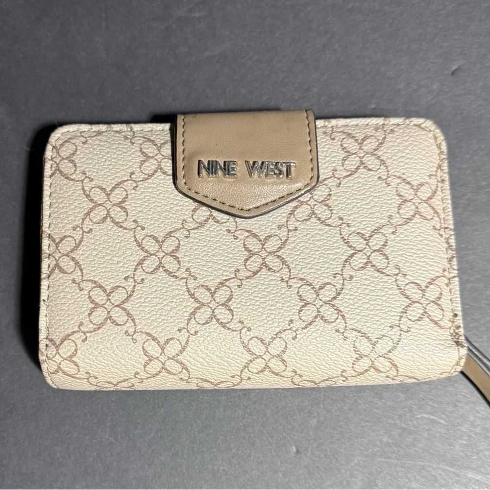 Nine West Cream and Tan Logo-Print Zip Wallet